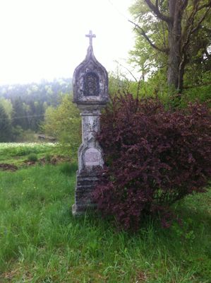 Steinernes Wegkreuz