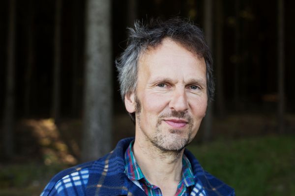 Auf dem Bild ist der Landwirt Rudi Küspert aus Kleinwendern zu sehen.