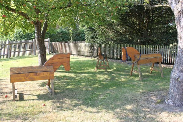 Ferienwohnung Helmsstraße I und II: Im Garten