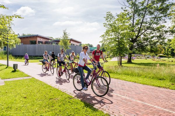 Radfahrer im Kurpark Bad Bevensen