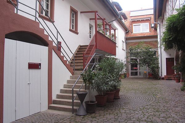 Bild des Datensatzes Chawwerusch Theater