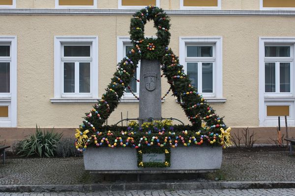 Osterbrunnen in Gefrees