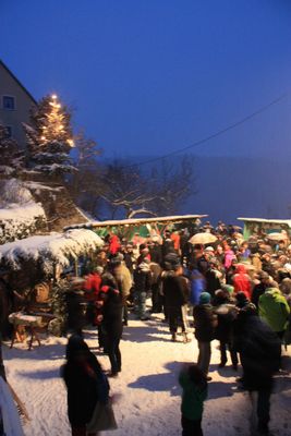 370_201212WeihnachtsmarktEgloffstein1jpg_900