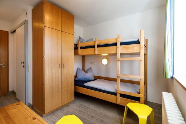 Zimmer 2 Bett