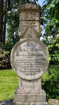 Denkmal zur Entdeckung der Heilquelle im Jahr 1734