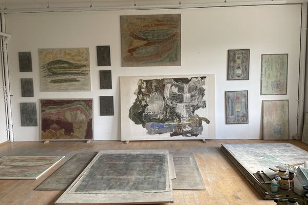 Bild des Datensatzes Ausstellung Erwin Gross - Fontänen und Landschaften