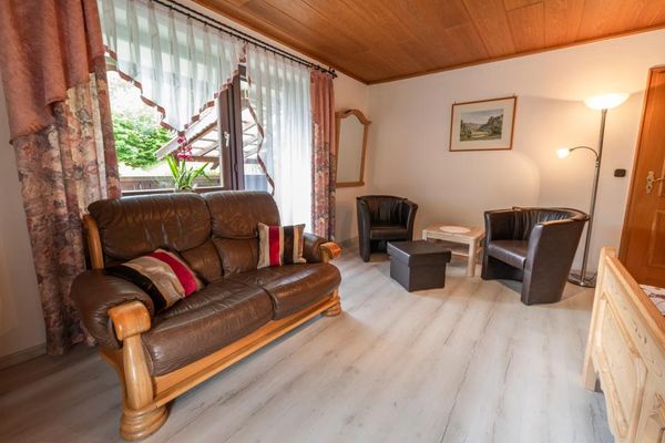 Ferienwohnung 1 - Wohnzimmer
