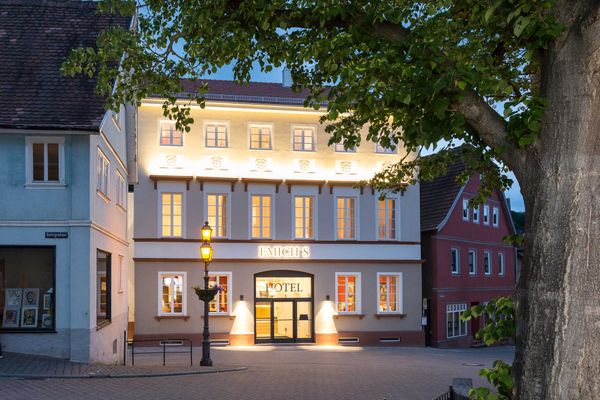 Hausansicht-Abendstimmung