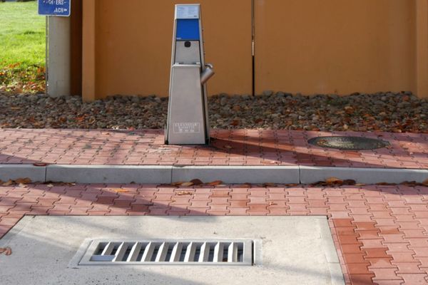 Stellplatz mit direkter Entsorgungsmöglichkeit