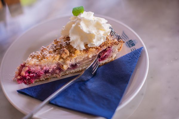frischer selbstgebackener Kuchen