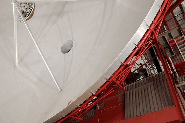 Ausschnitt Antenne Radom
