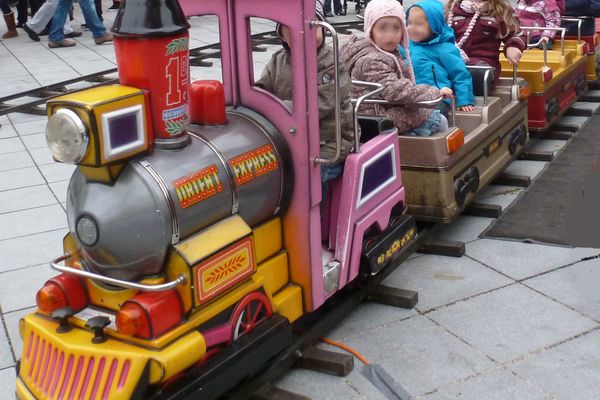 Kindereisenbahn auf dem Marktplatz