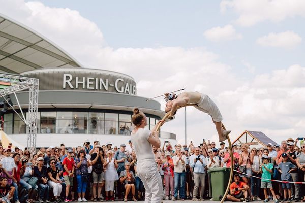 Bild des Datensatzes 25. Internationales Straßentheaterfestival Ludwigshafen