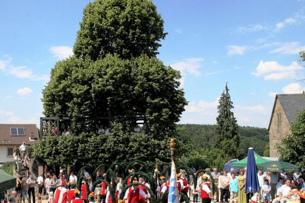 Büttnertanz bei der Lindenkerwa