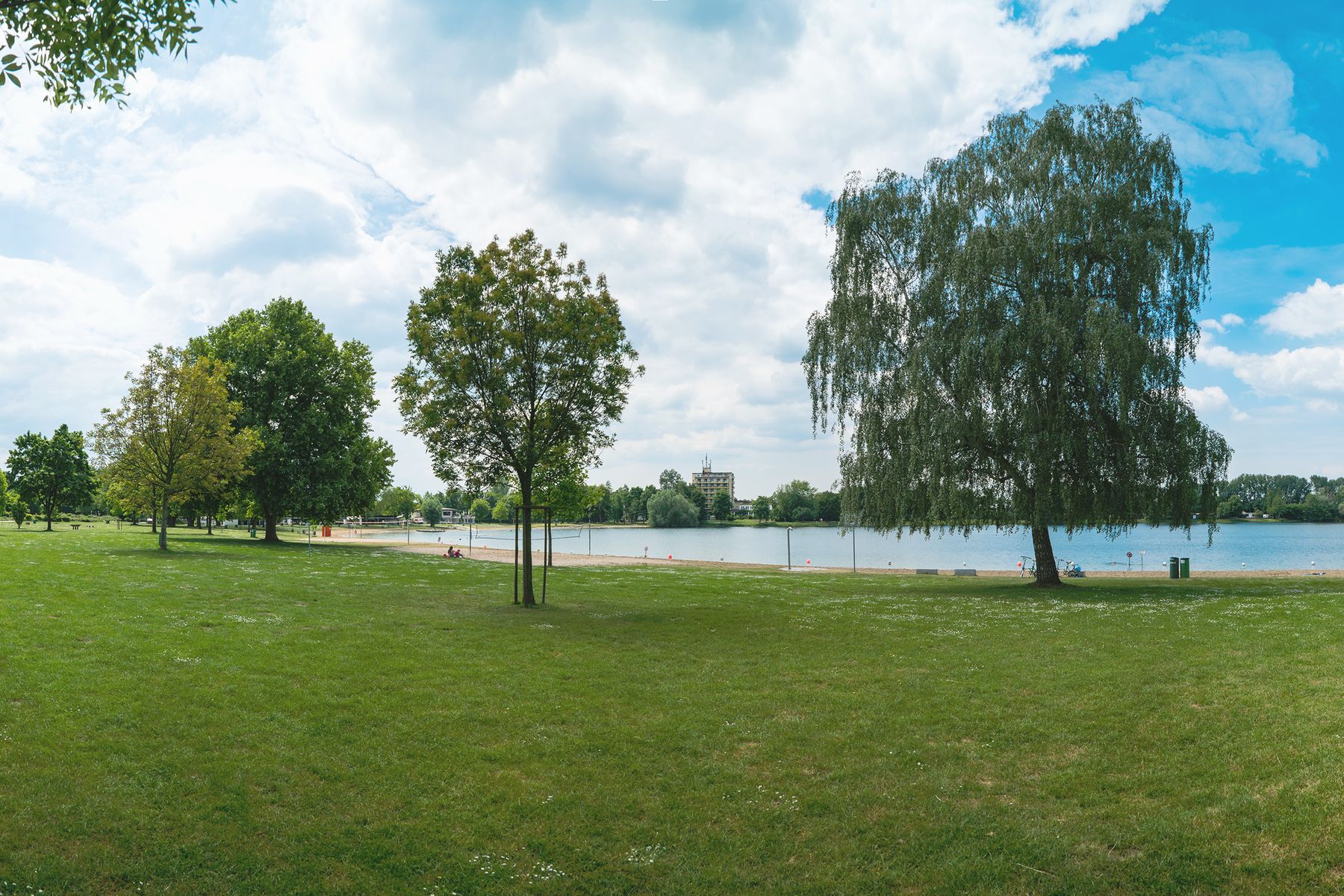 camping kchen KingCamp Camping-Kchentisch  Tragbare Grillstation mit Bambusplatte