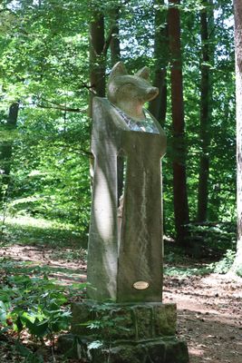 Die Skulptur "Der Wächter" wacht im Park Allerhop