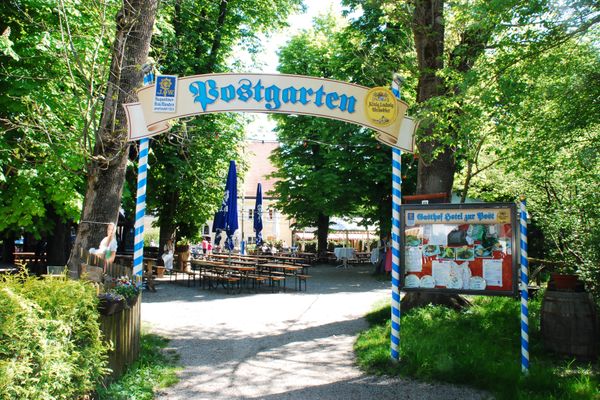 Gasthof Post Herrsching Biergarteneingang