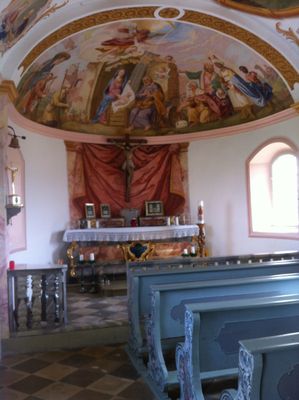 Prunkvolle Deckenmalerei in der Kirnberg Kapelle
