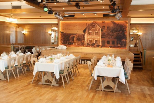Gasthof Hartl Innenansicht vom Festsaal