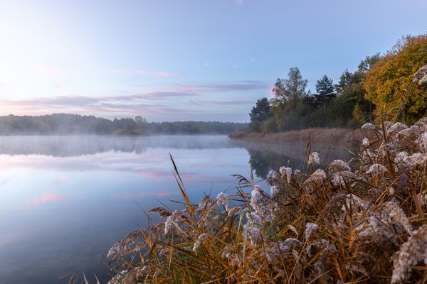 Sonnenaufgang im Herbst am Oldenstädter See