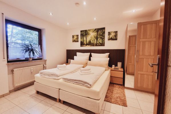 Schlafzimmer 2