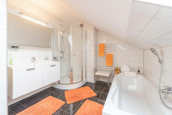 Ferienwohnung Haus Jaegersburg Badezimmer