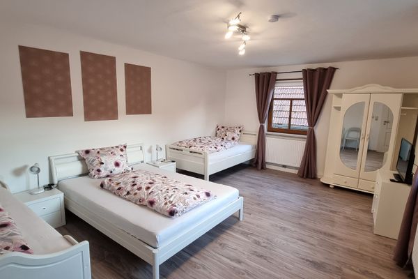 Schlafzimmer 3