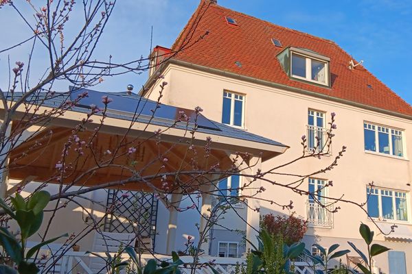 Haus Gartenseite mit