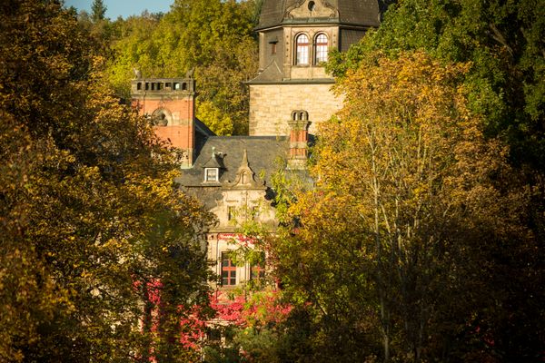 Schloss Ramholz im Herbst