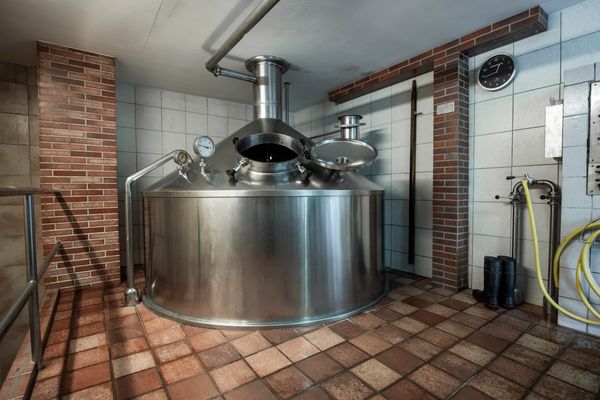 Modernes Sudhaus der Brauerei Kanone