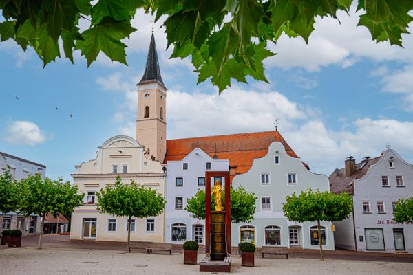 Frontenhausen-Marktplatz_2020_bearbeitet_Daxl-Eiglsperger_DSC_2418